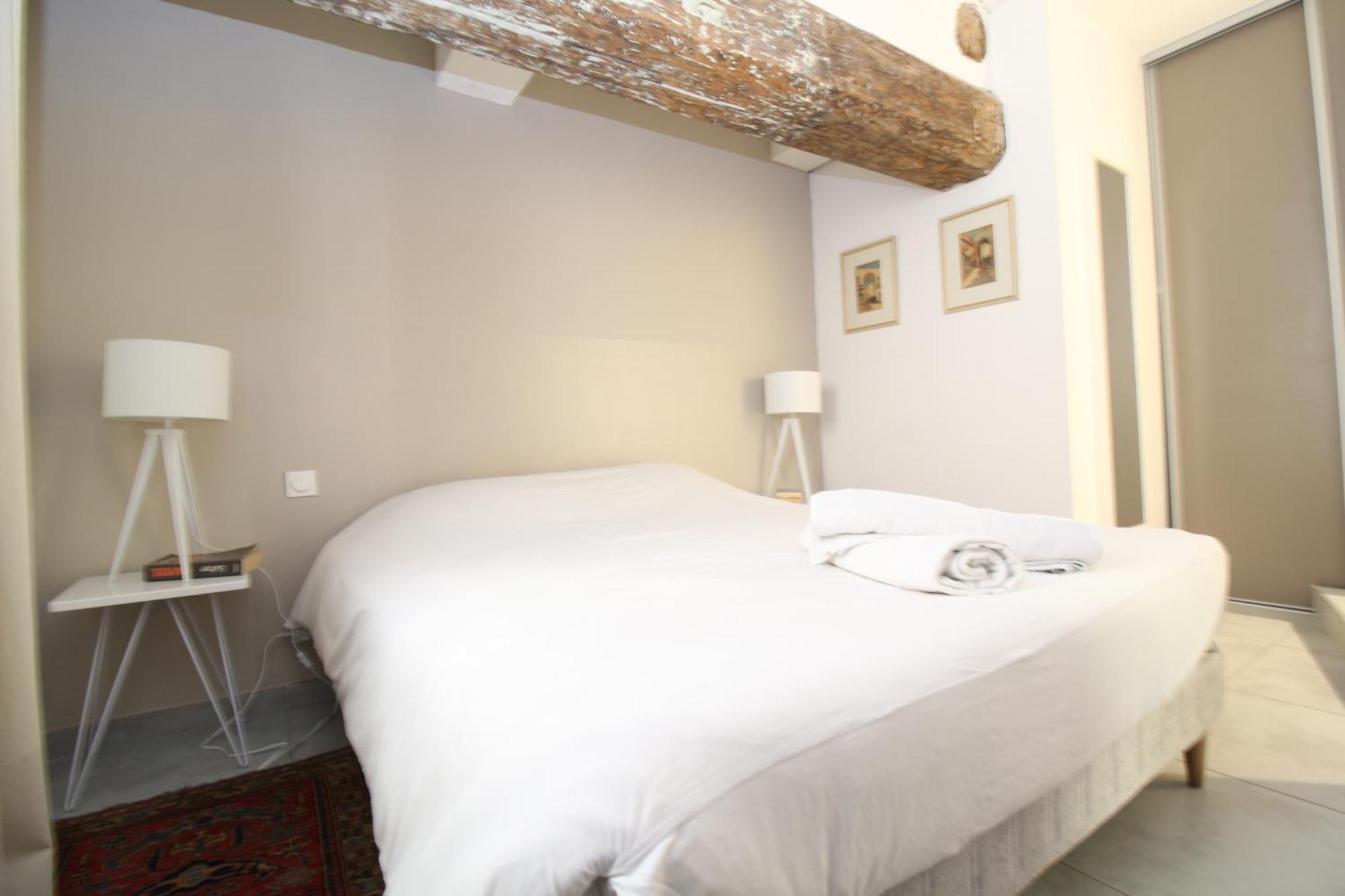 T3 Appartement Hypercentre Proche Commerce- Parking - 2 Chambres Wifi Gratuit Avignon Luaran gambar