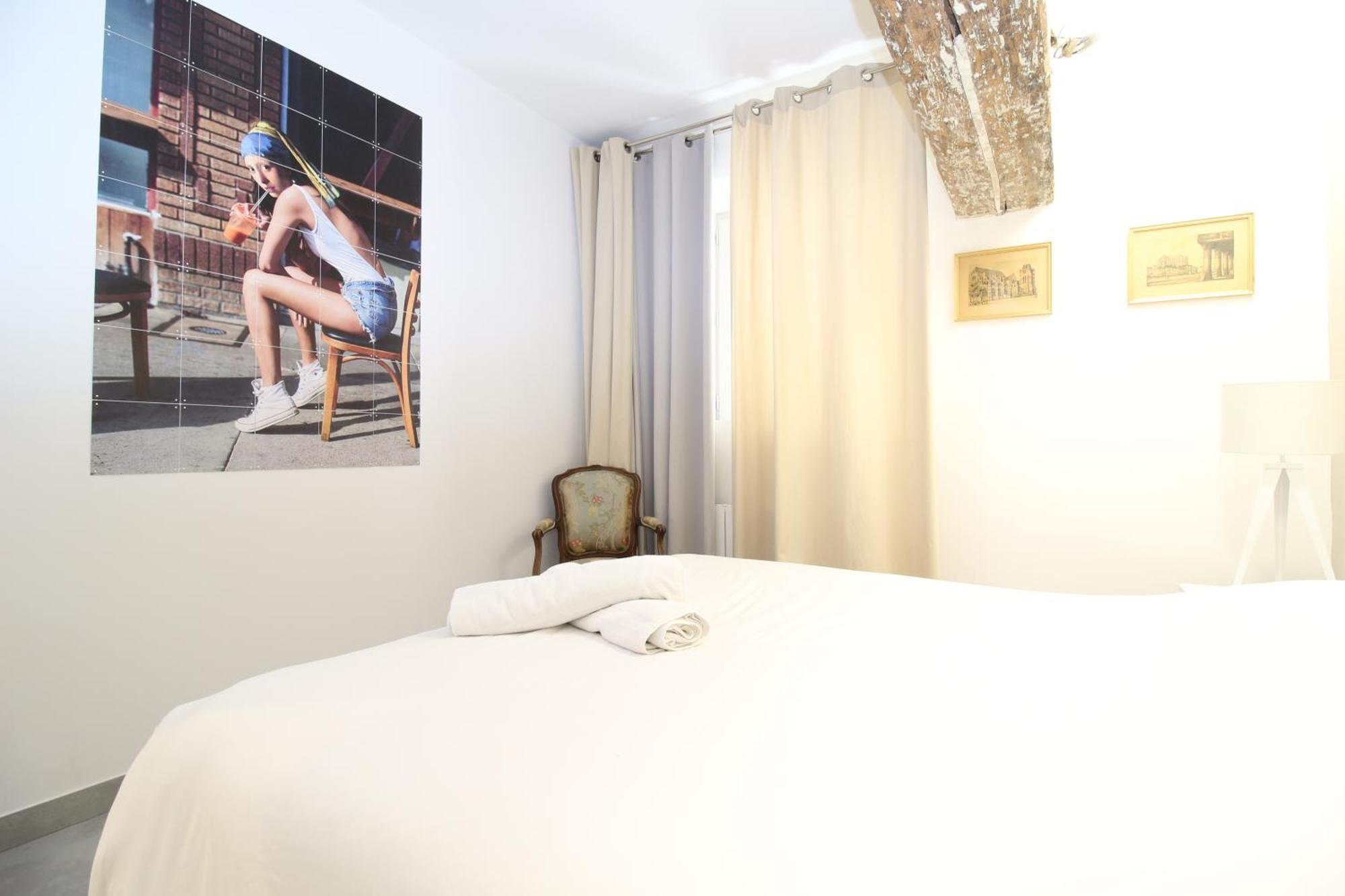 T3 Appartement Hypercentre Proche Commerce- Parking - 2 Chambres Wifi Gratuit Avignon Luaran gambar