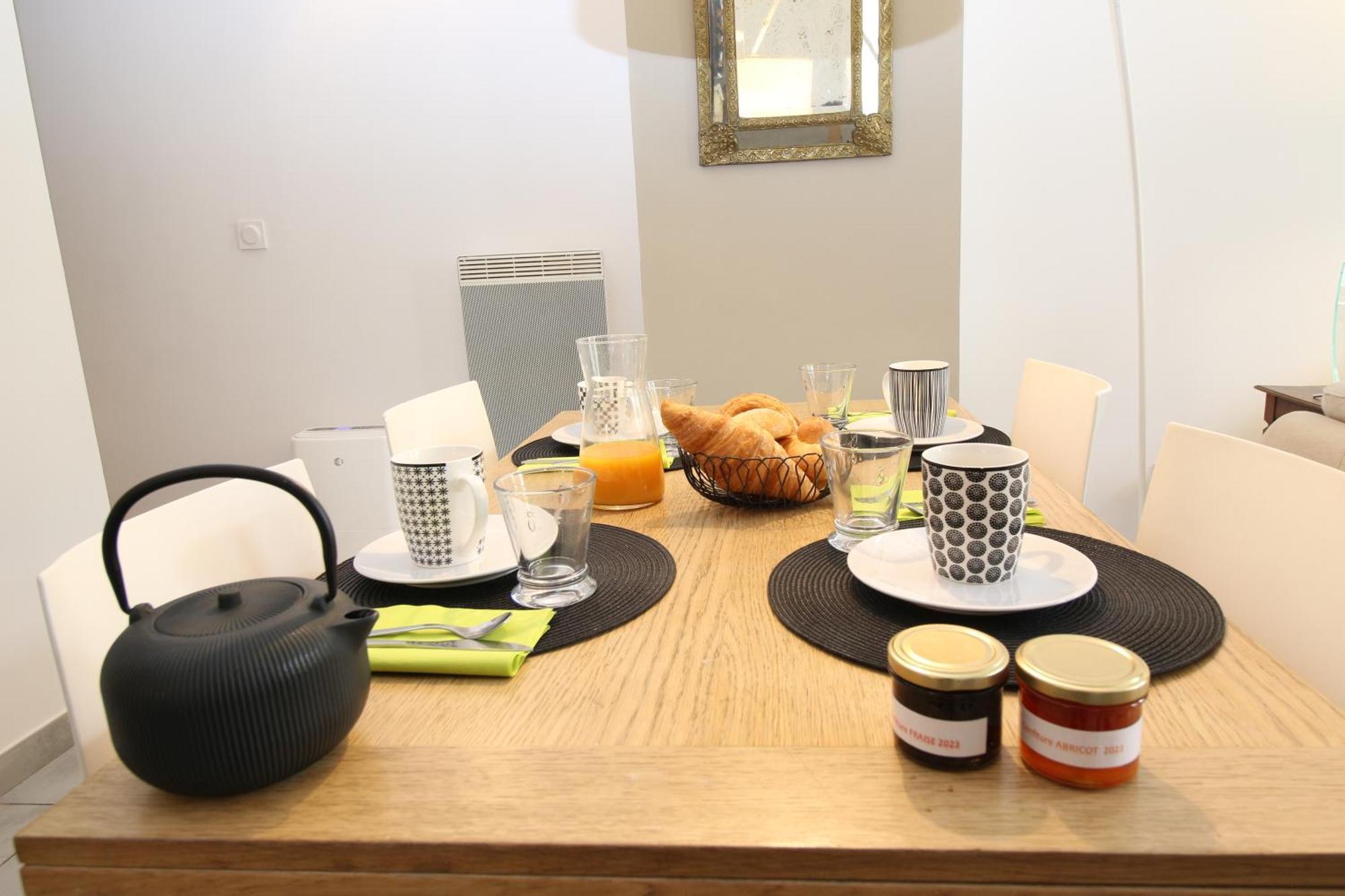 T3 Appartement Hypercentre Proche Commerce- Parking - 2 Chambres Wifi Gratuit Avignon Luaran gambar