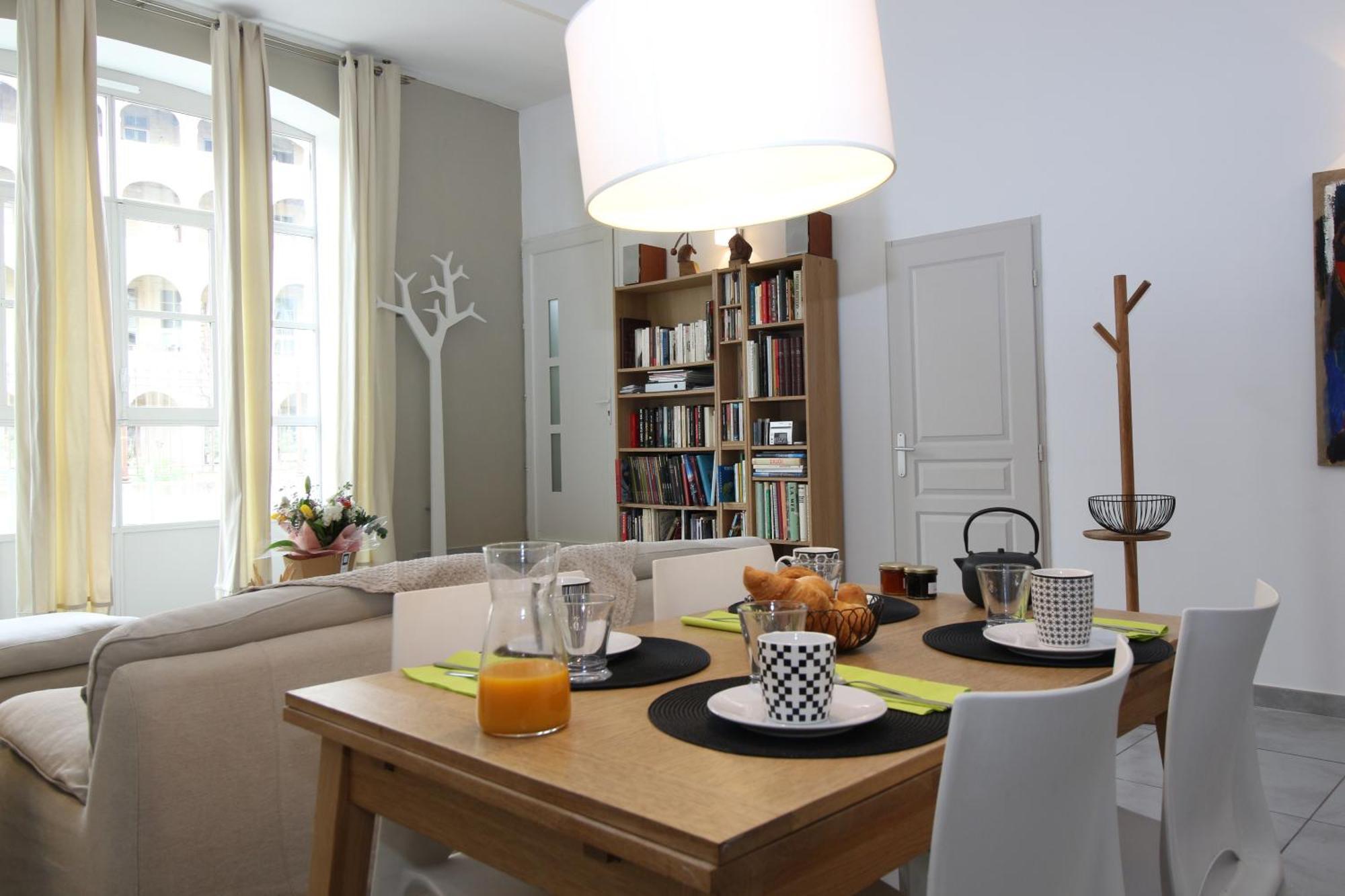 T3 Appartement Hypercentre Proche Commerce- Parking - 2 Chambres Wifi Gratuit Avignon Luaran gambar