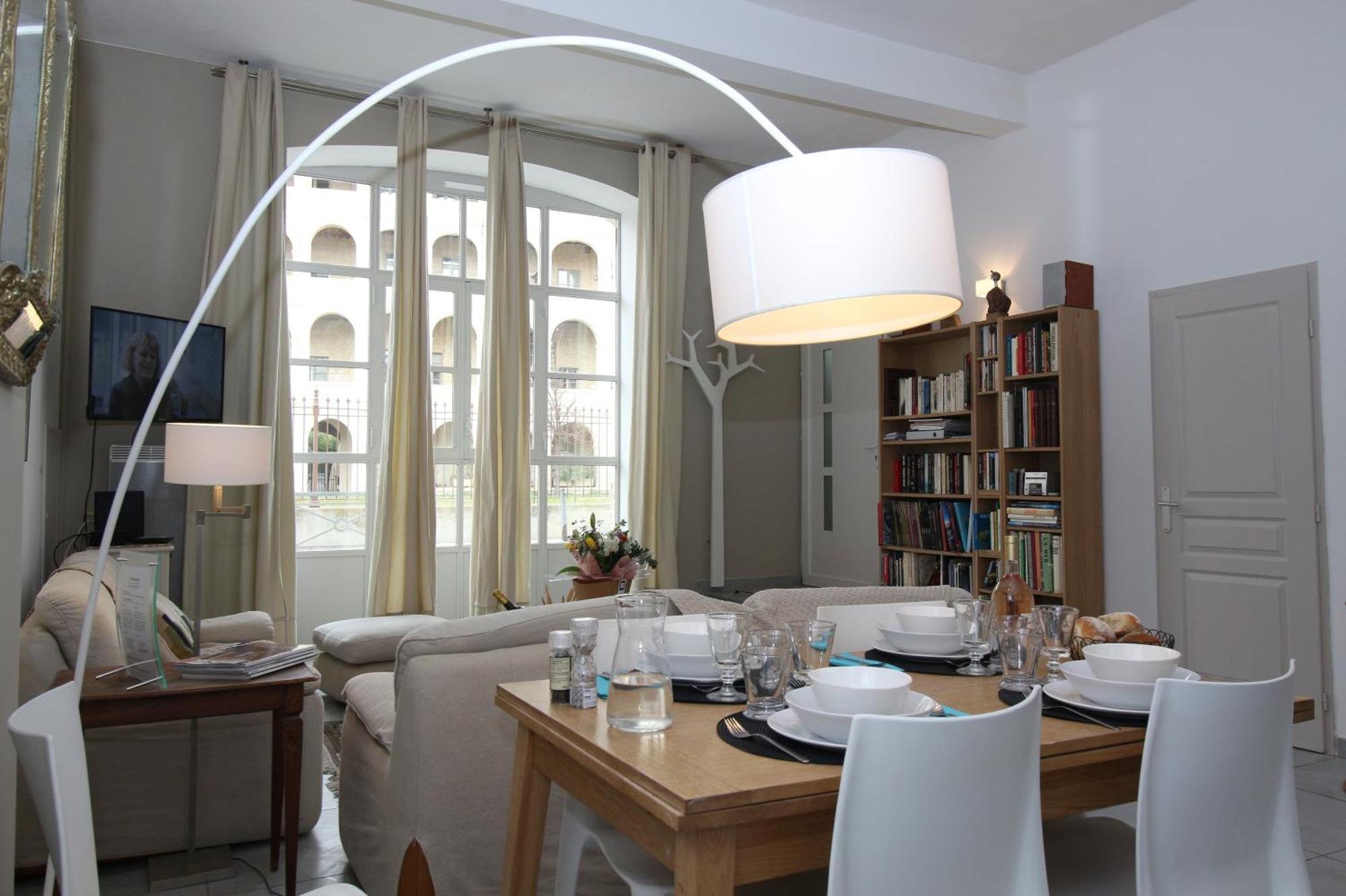 T3 Appartement Hypercentre Proche Commerce- Parking - 2 Chambres Wifi Gratuit Avignon Luaran gambar
