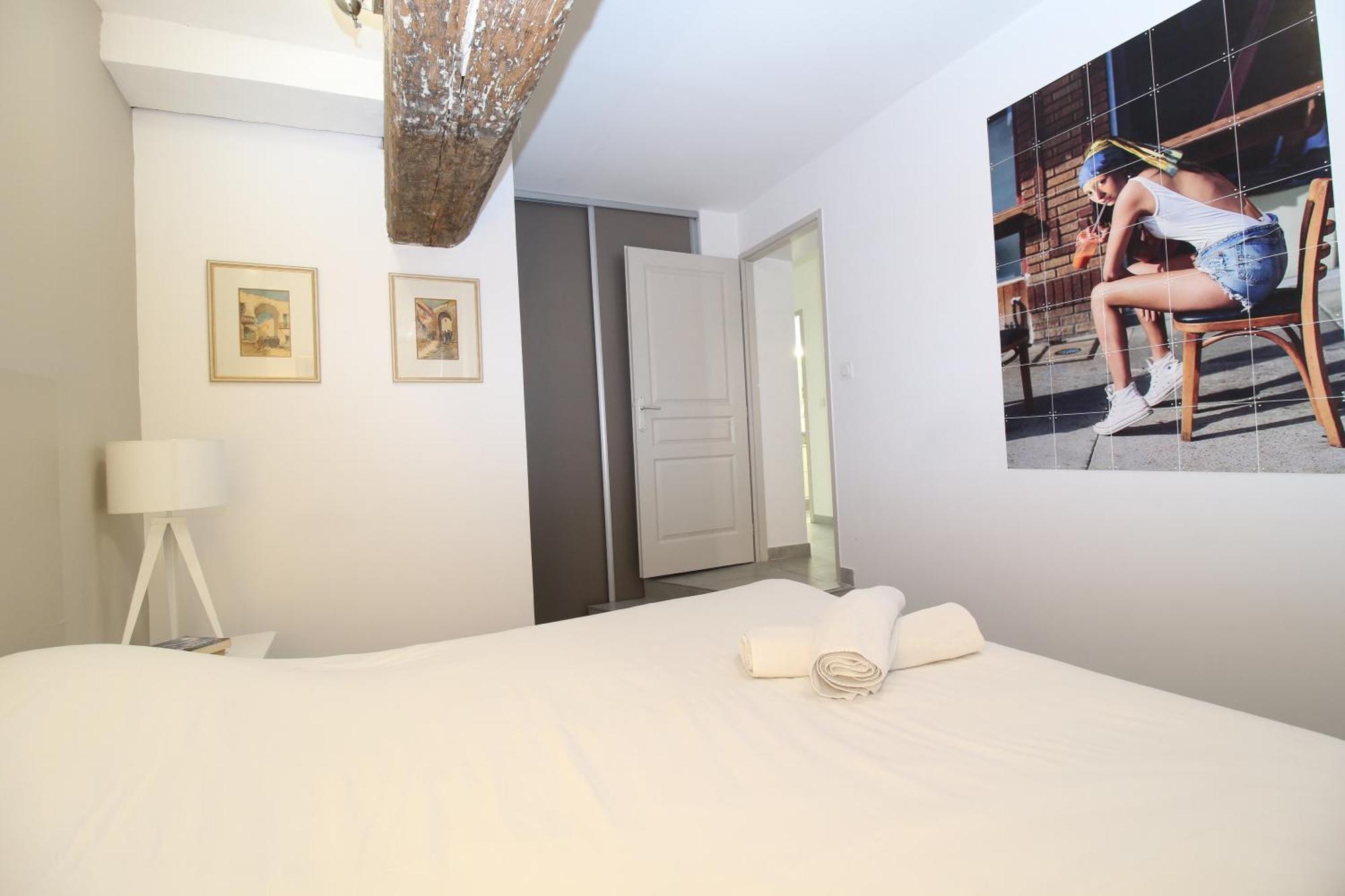 T3 Appartement Hypercentre Proche Commerce- Parking - 2 Chambres Wifi Gratuit Avignon Luaran gambar