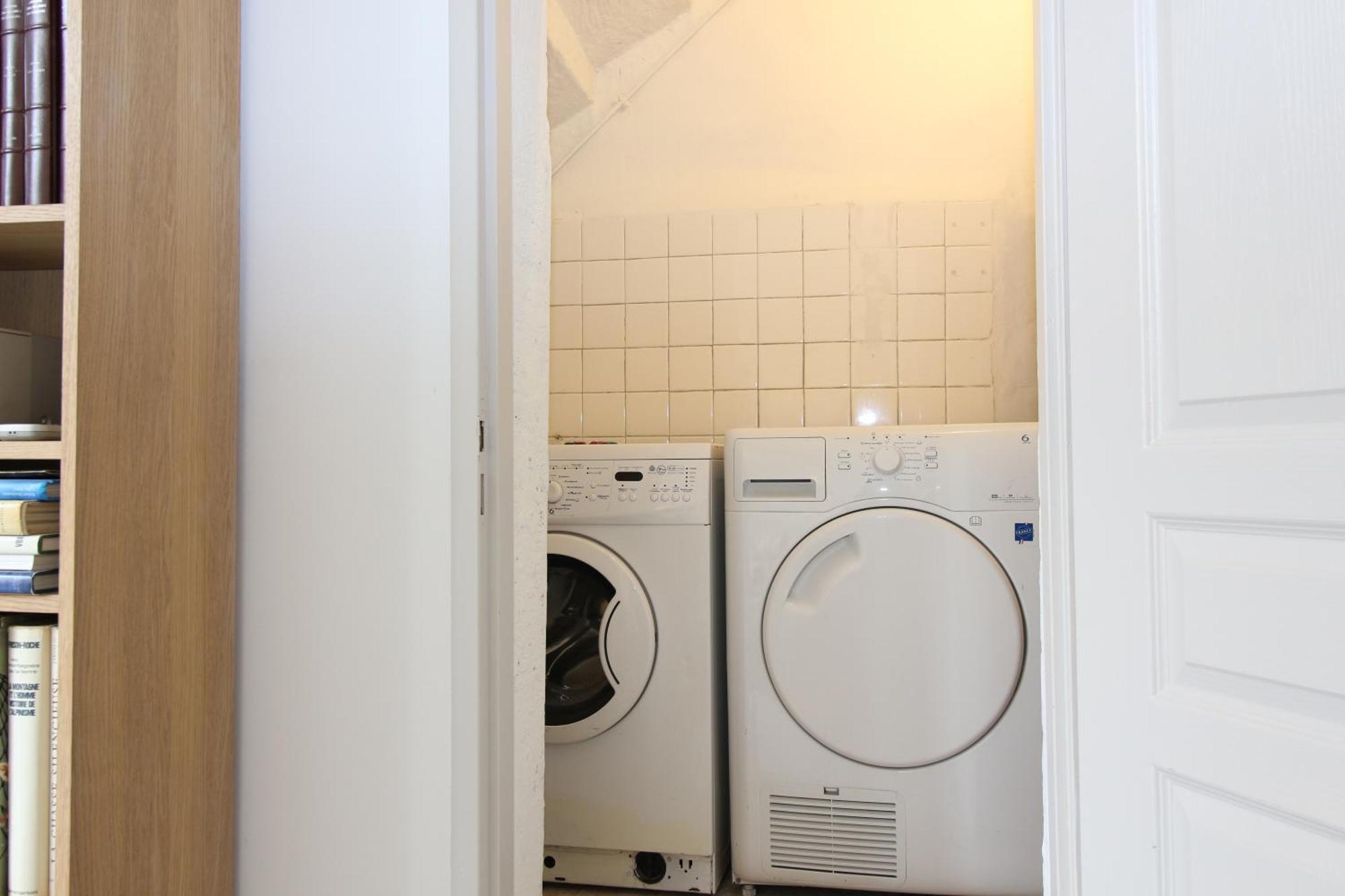 T3 Appartement Hypercentre Proche Commerce- Parking - 2 Chambres Wifi Gratuit Avignon Luaran gambar